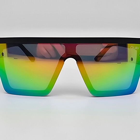 Quay Australia Hindsight Matte Black Rubber Frame Rainbow Lens Shield Sunglasses - Picture 3 of 16